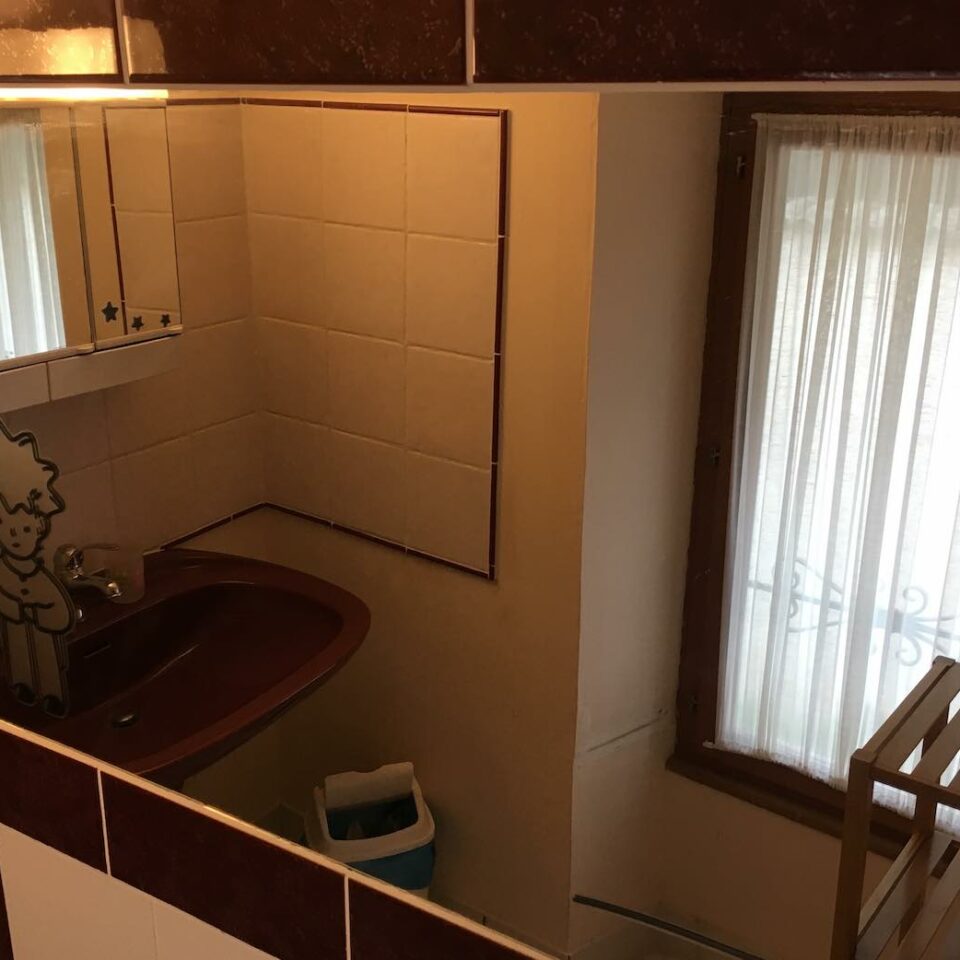 sdb-Chambre-Nuit-Etoilee-Lauriers-Roses-hebergement-Marennes
